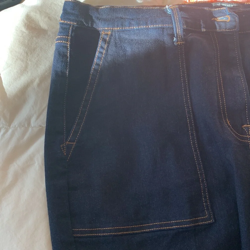 j.peterman company jeans. Great stretch. Just worn once! - Picture 3 of 3